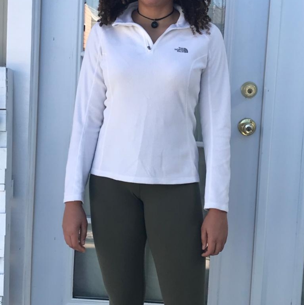 White North face quarter zip, NWOT